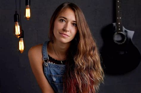 lauren daigle net worth|More.